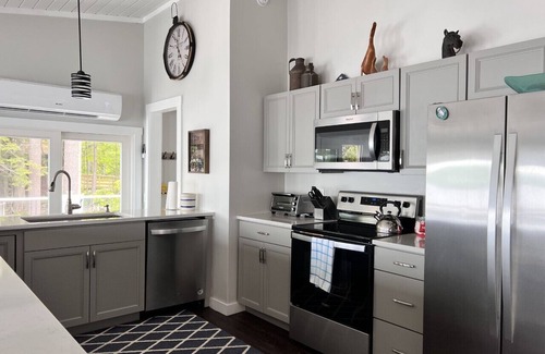 Manchester Cottage | Lighthouse Lane
