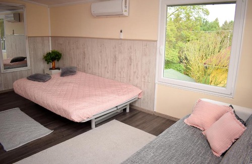 Balatonvilagos Apartment | Liliom Apartman