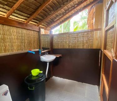 Koh Rong Hotel | Lily's Beach Bungalows