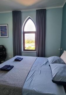 Roccaromana Bed & Breakfast | LIMO to Host