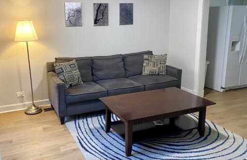 Park West Apartment | Lincoln Park Apartment with Backyard!