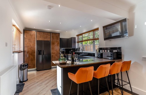 Bridlington Cottage | Lindengarth is located just 20 minute’s walk from Bridlington seafront.