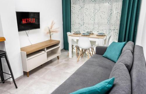 San Francisco-Ribera Apartment | Lineros