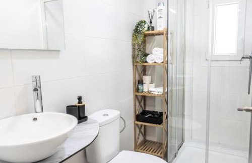 San Francisco-Ribera Apartment | Lineros