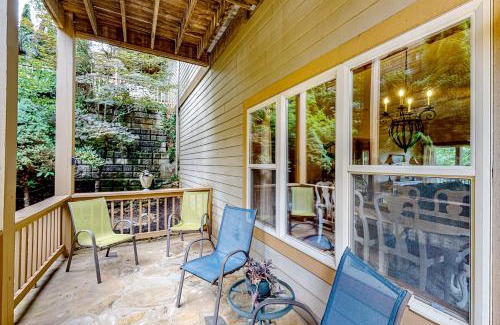 Whittier Apartment | Link Vacation