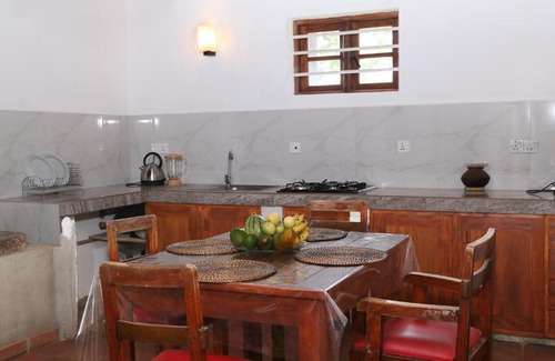 Katugastota House | Lion Shade Tourist Bungalow