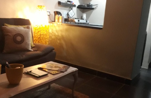 Middelburg House | Lisané accomodation. Comfortable spacious, simplicity.