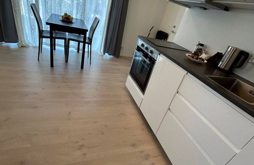 Bryn Apartment | Lisas apartment - privat 1 bed room and 1 living room w/sofa bed + big windows