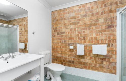 Girards Hill Hotel | Lismore Wilson Motel