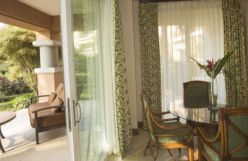 Herradura Condo | Listen to the Waves from your Luxury Ocean Front Condo