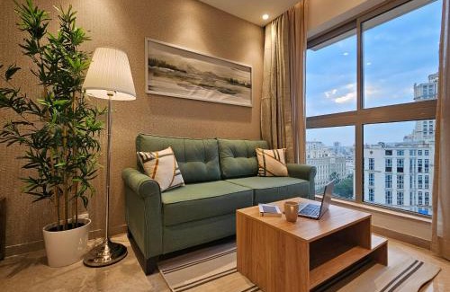 Hiranandani Gardens Apartment | Lite Stays - Powai