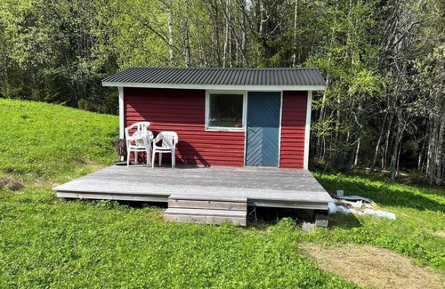 Stromsund Municipality Cabin | Liten Mysig Stuga Nära Intill sjö