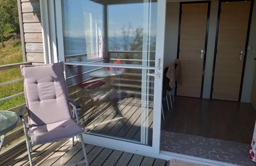 Leksvik Apartment | Litj-stua - innholdsrikt minihus med stor utsikt
