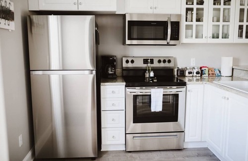 North Carolina Coast Cottage | Little Blue Cottage at CB - 2 Blocks From Beach