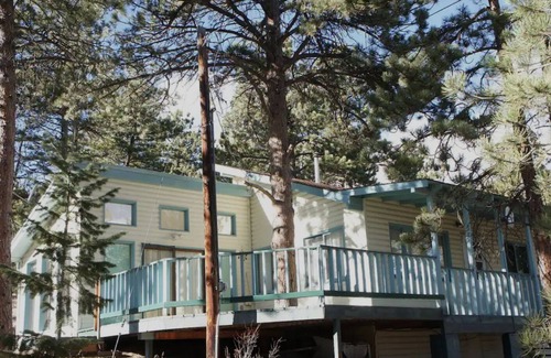 Coal Creek Cabin | Little Cabin on the Lane