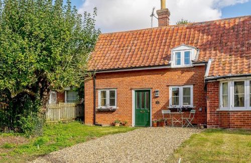 Diss House | Little Crown