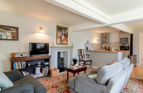 Diss House | Little Crown