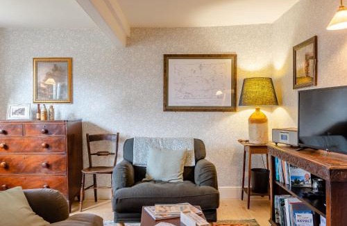 Diss House | Little Crown