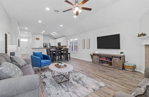 Little Elm House | Little Elm Frisco 3BR Escape
