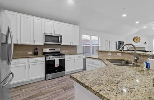 Little Elm House | Little Elm Frisco 3BR Escape