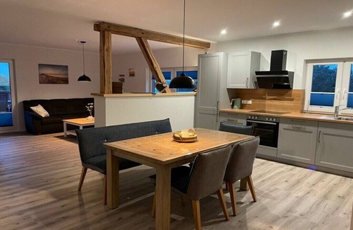 Juebek House | Little Freedom Modern retreat