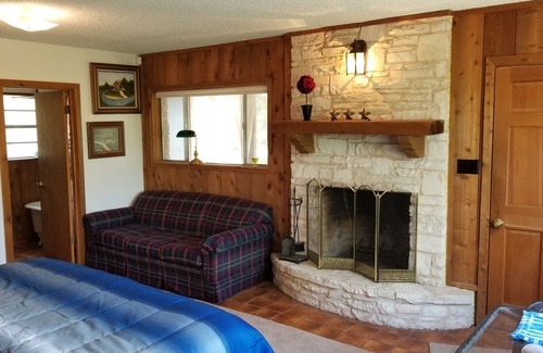 Cielo Vista House | Little House in the HIlls - Privacy and Convenience