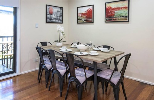 Olinda House | Little House Olinda - village stay sleeps 6