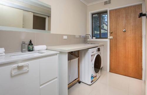 Olinda House | Little House Olinda - village stay sleeps 6