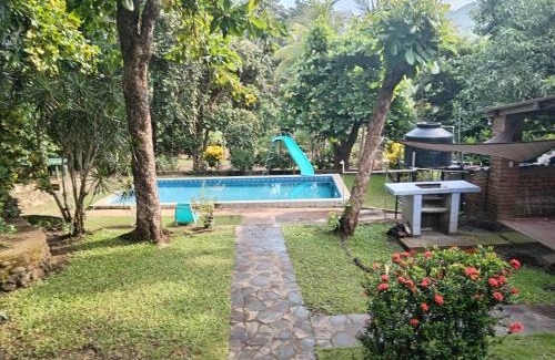 El Zonte House | Little Jungle