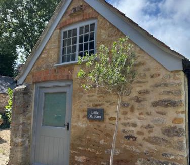 West Chinnock House | Little Old Barn at Manor Farmhouse
