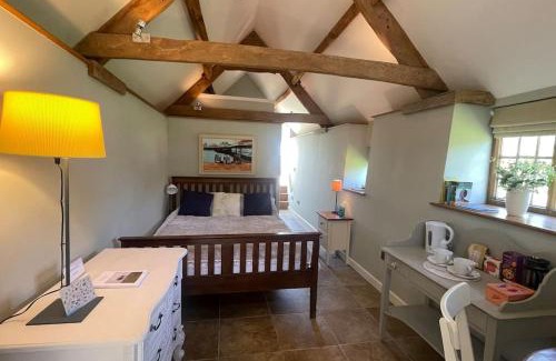 West Chinnock House | Little Old Barn at Manor Farmhouse