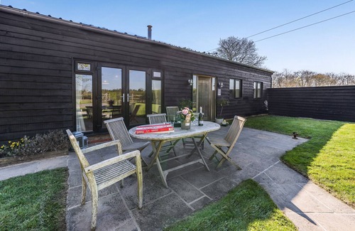 Robertsbridge House | Little Orchard - Three Bedroom House, Sleeps 6