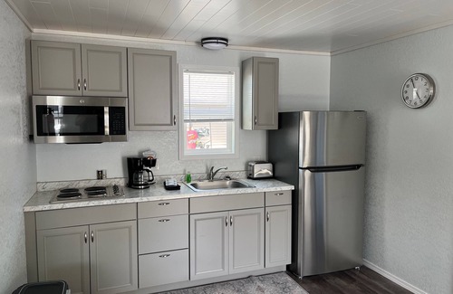 Lakeside Apartment | Little Ted's Cottages