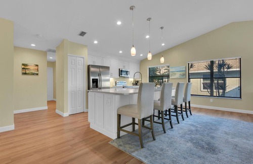 Fort Myers Villa | Littlestone Villa charming 2-bedroom duplex with Spa looking out to wilderness
