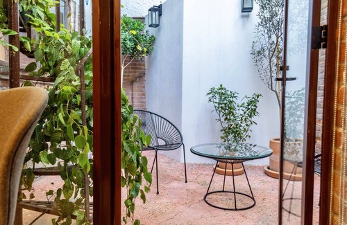 Del Carmen Apartment | Live Coyoacán and its history in this cozy loft.