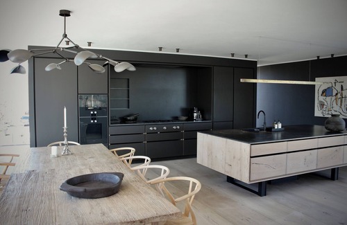 Holte House | Live in the house from the TV series everyone is talking about!