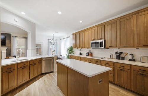 Highland Village House | Live Like Royalty - Highland Village 6BR Mansion