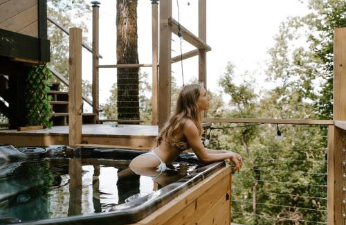 Wildwood House | Live Oak Treehouse at Treetop Escapes