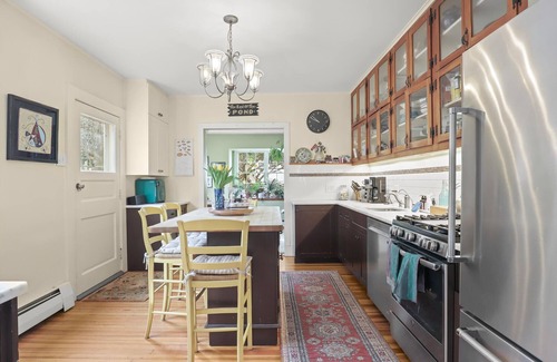 South Salem House | LIVE ON A BEAUTIFUL LAKE one hour from New York City NEW LISTING!