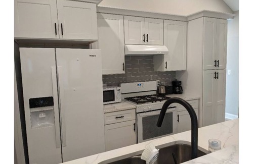 College Park House | Live on Rugby Avenue in beautiful Historic College Park!