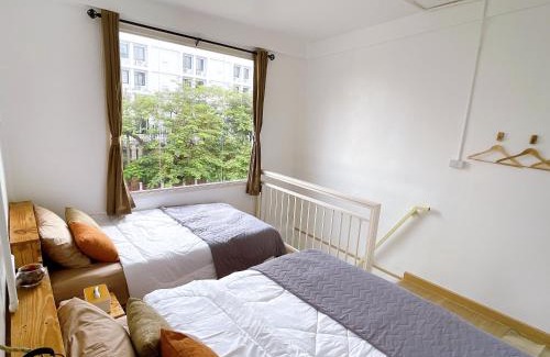 Talat Yot Apartment | Lively and cozy canal house ,Entire house