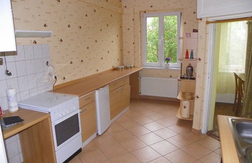 Daberstedt Apartment | Living at the Erfurt Südpark with WiFi