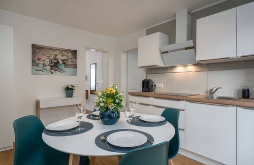 Edesheim Apartment | "Living comfortably" in the apartment at Leinetal* near the lake*Angelsee* fireplace