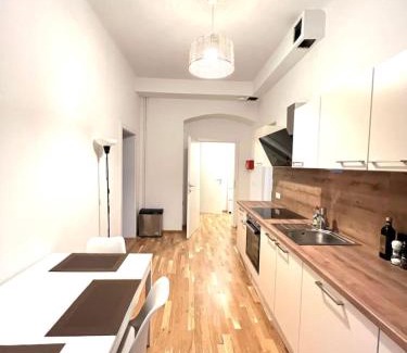 Eggenberg Apartment | Living Graz Eggenberg Top 9