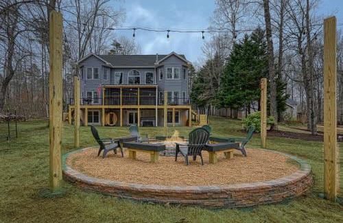 Lakeside Woods House | Lka Luxury Sandy Beach, Sauna, Hot Tub, Firepit