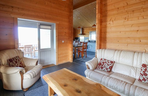 Llanllwchaiarn Cottage | LLAINLWYD, pet friendly, character holiday cottage in New Quay