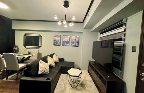 Palanan Condo | LMK Staycation