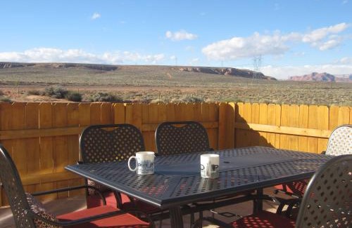 Page House | Local VIEW Pet Friendly BOAT Parking Close to Antelope Canyon HorseshoeBend