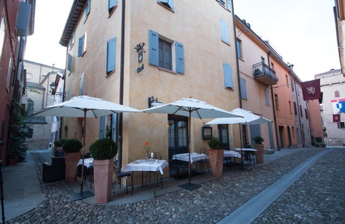 Castelvetro di Modena Bed & Breakfast | Locanda Del Feudo Suite & Restaurant