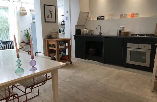 Willemspark Bed & Breakfast | Located in one of the most popular areas of Amsterdam, Oud West